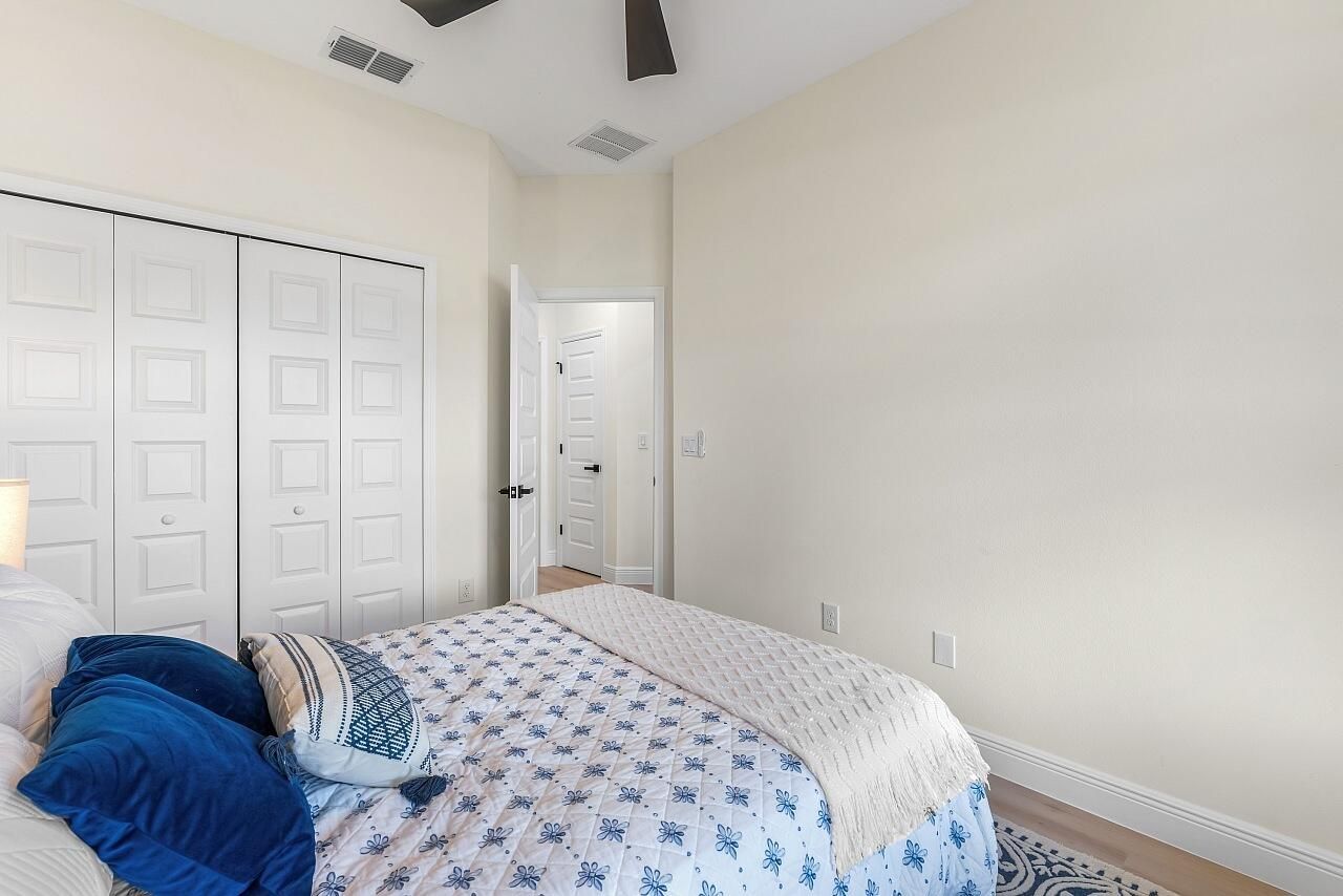 8236 104th Court, Vero Beach, FL 32967 Photo