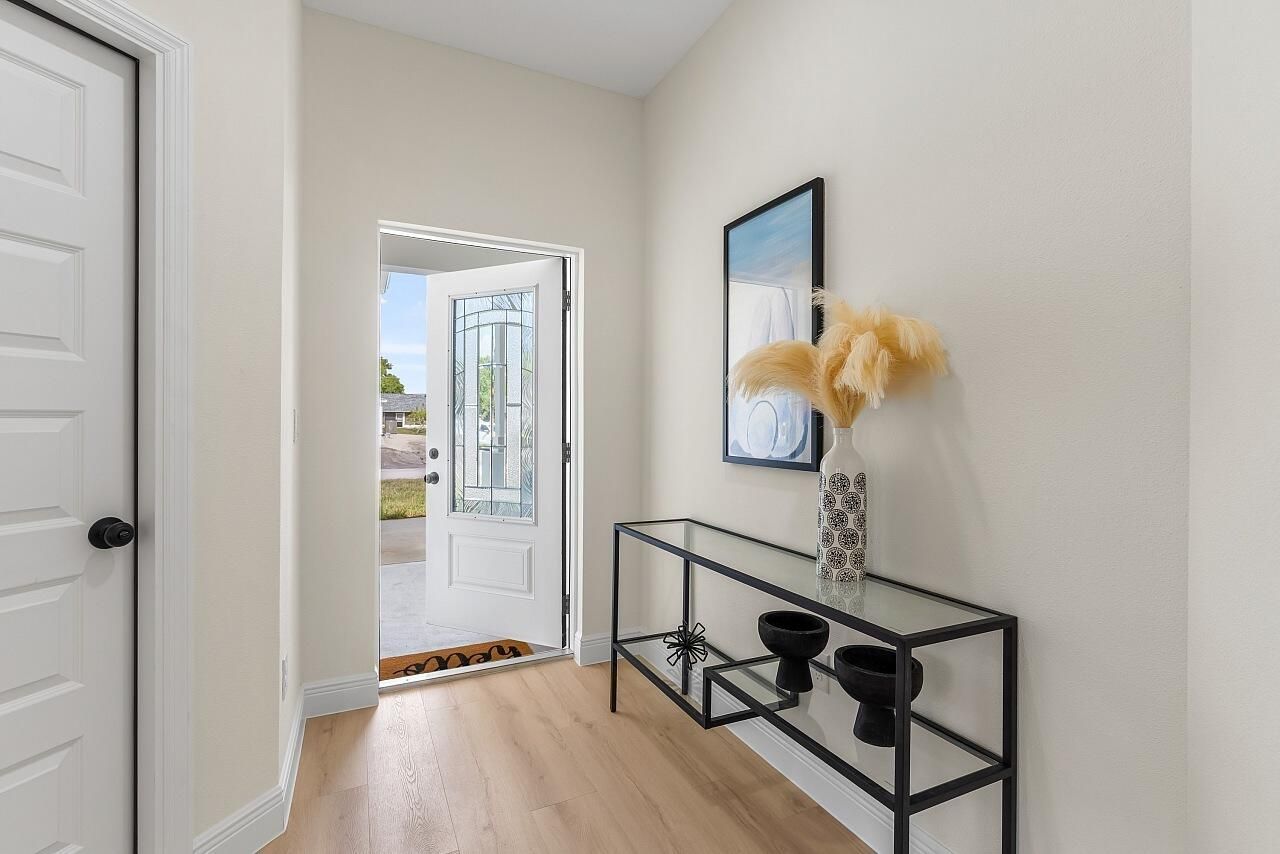 8236 104th Court, Vero Beach, FL 32967 Photo