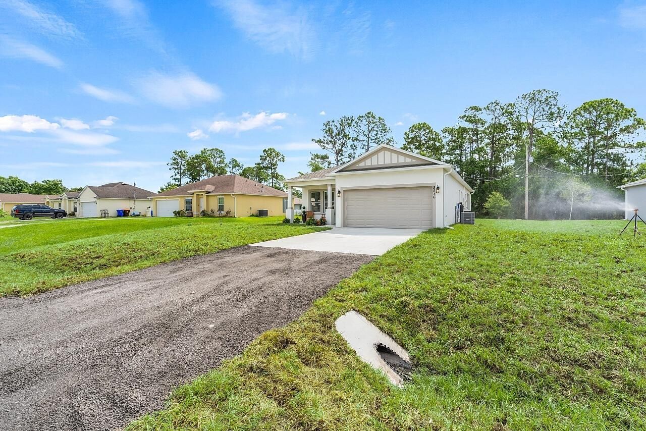 8236 104th Court, Vero Beach, FL 32967 Photo