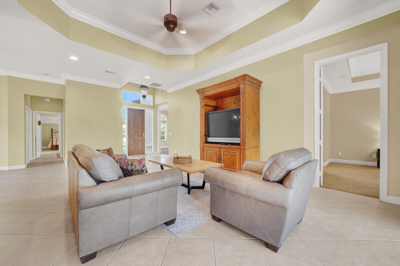 7726 Greenbrier Circle, Port Saint Lucie, FL 34986 Photo