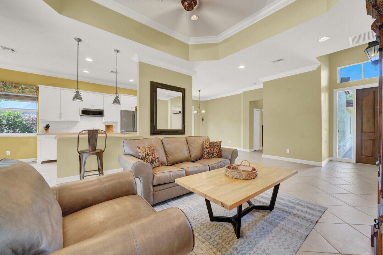 7726 Greenbrier Circle, Port Saint Lucie, FL 34986 Photo
