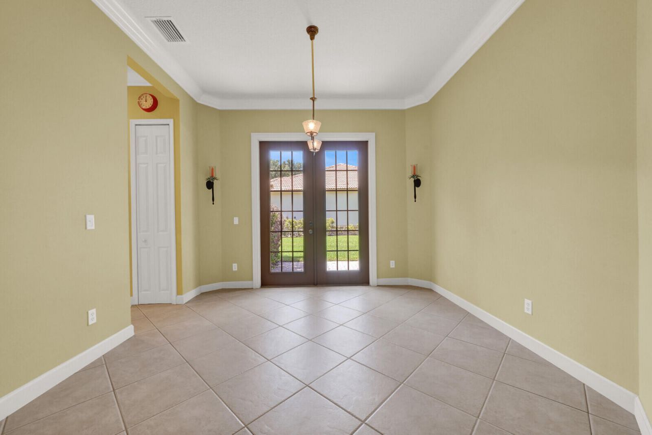 7726 Greenbrier Circle, Port Saint Lucie, FL 34986 Photo