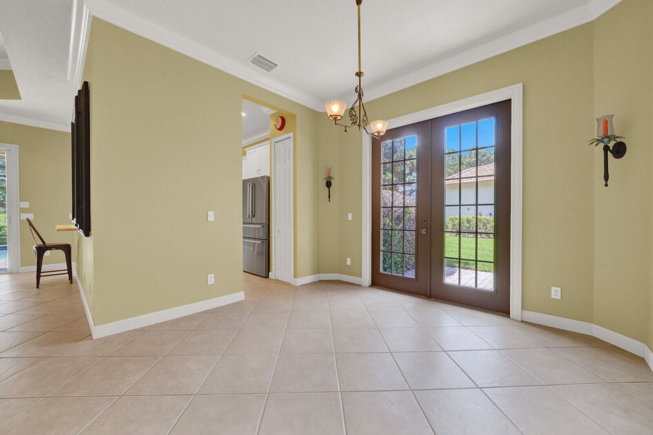 7726 Greenbrier Circle, Port Saint Lucie, FL 34986 Photo