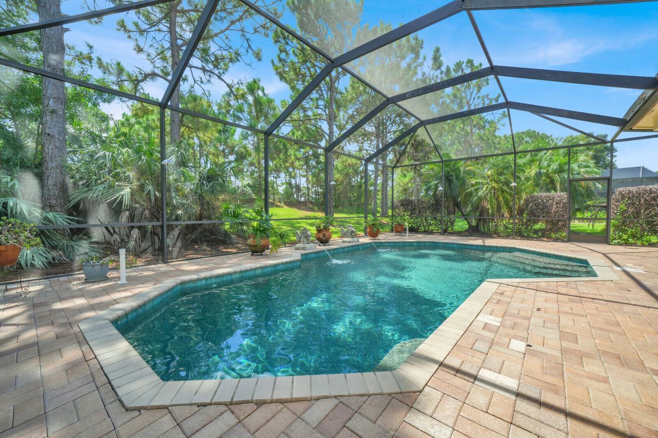 7726 Greenbrier Circle, Port Saint Lucie, FL 34986 Photo