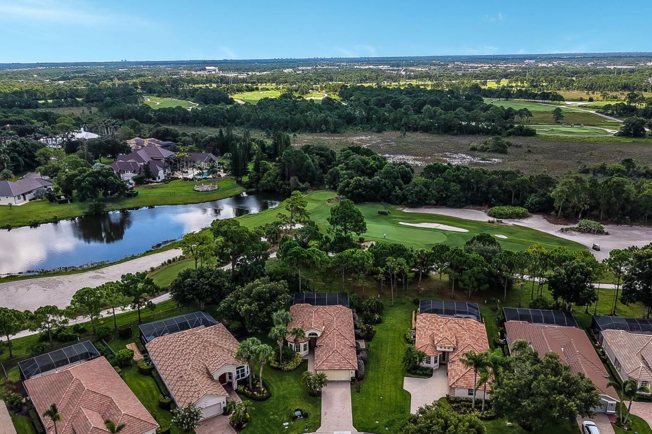 7726 Greenbrier Circle, Port Saint Lucie, FL 34986 Photo
