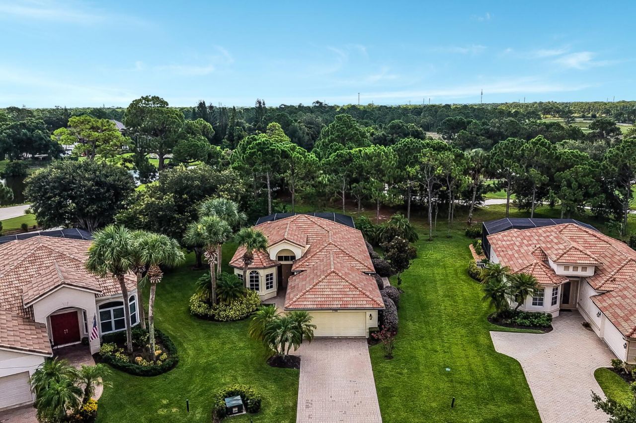 7726 Greenbrier Circle, Port Saint Lucie, FL 34986 Photo