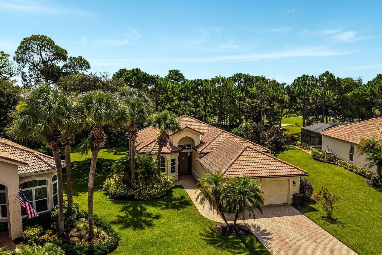 7726 Greenbrier Circle, Port Saint Lucie, FL 34986 Photo