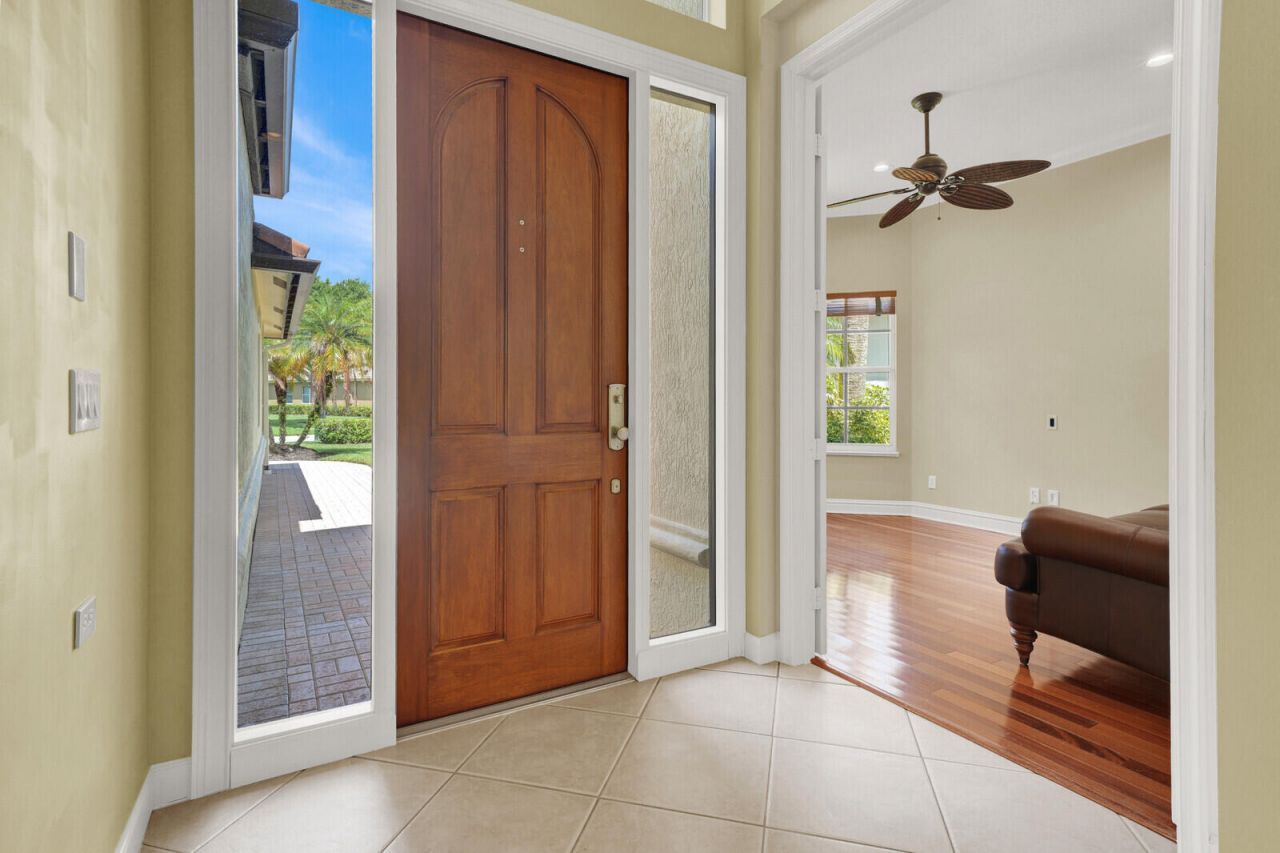 7726 Greenbrier Circle, Port Saint Lucie, FL 34986 Photo