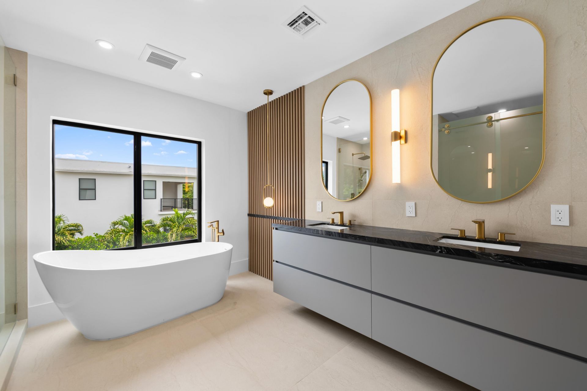 1131 NE 12th Avenue, Fort Lauderdale, FL 33304 Photo