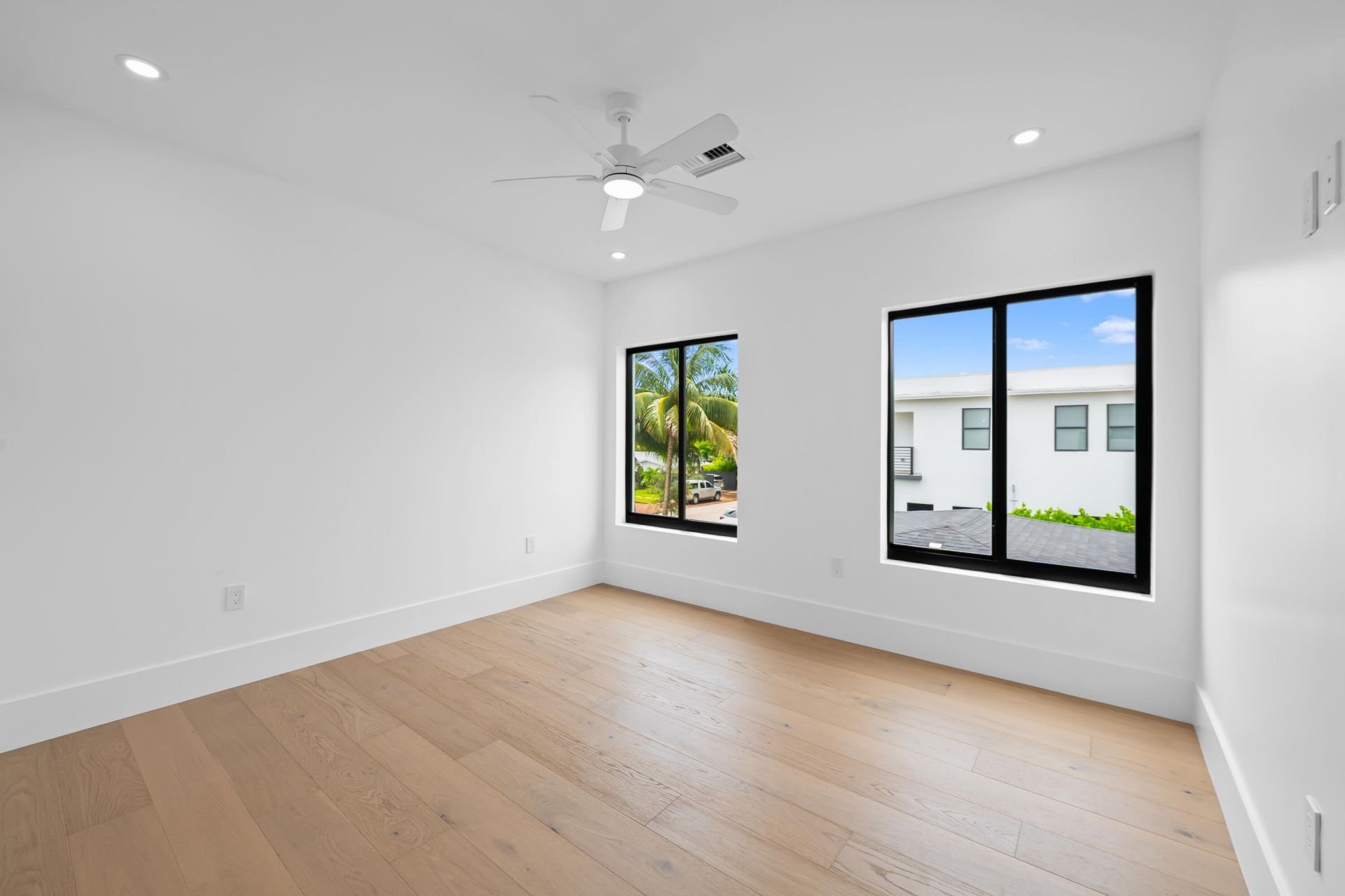 1131 NE 12th Avenue, Fort Lauderdale, FL 33304 Photo