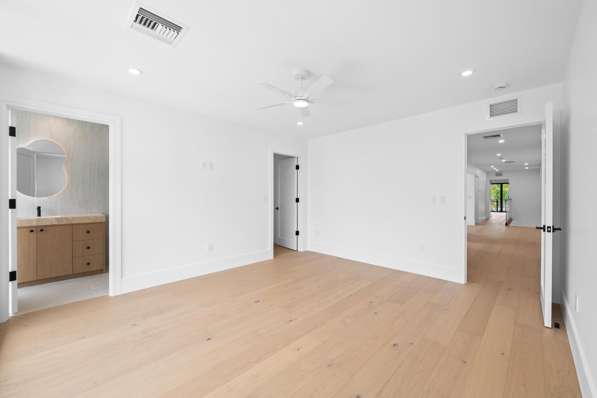 1131 NE 12th Avenue, Fort Lauderdale, FL 33304 Photo