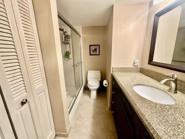 1049 Lincoln C, Boca Raton, FL 33434 Photo