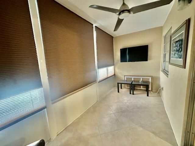 1049 Lincoln C, Boca Raton, FL 33434 Photo