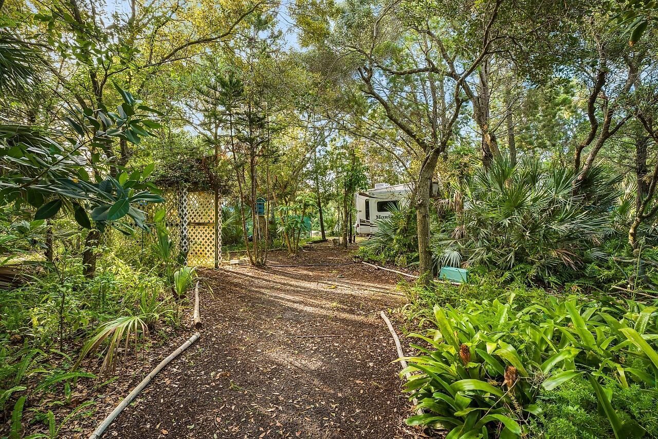 3955 Fooshe Avenue, Sebastian, FL 32976 Photo