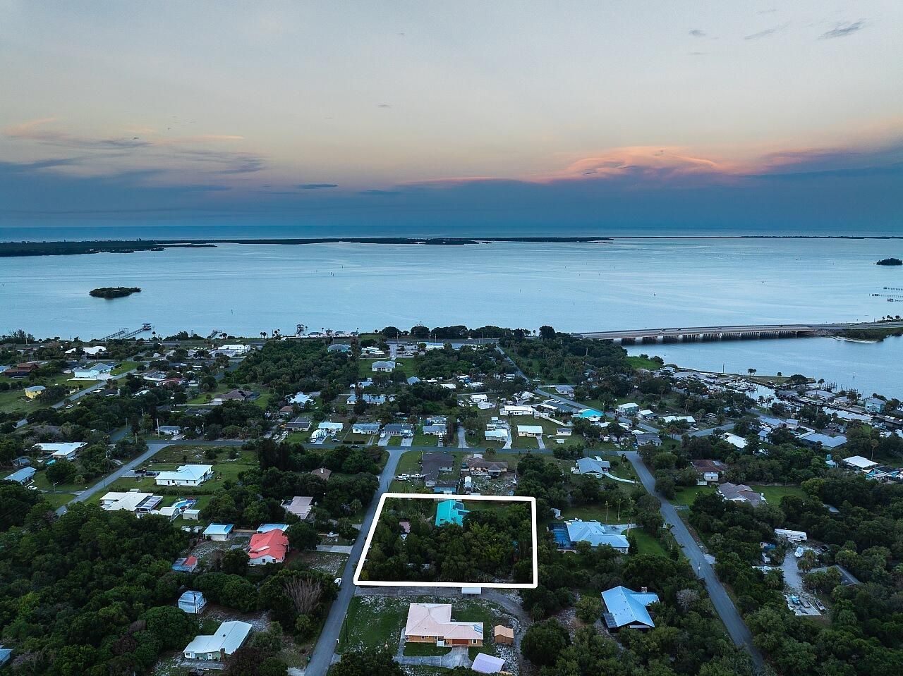 3955 Fooshe Avenue, Sebastian, FL 32976 Photo