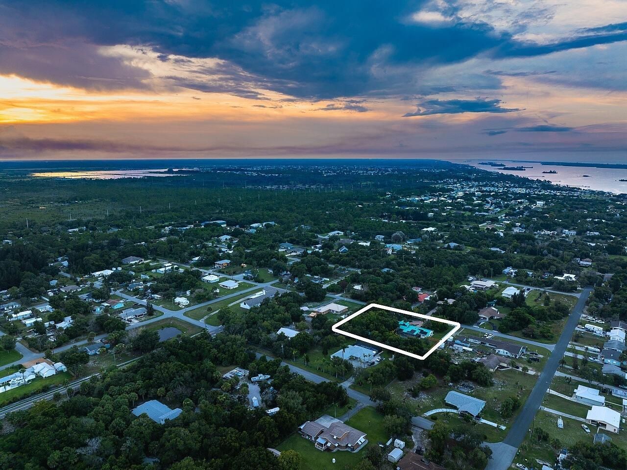 3955 Fooshe Avenue, Sebastian, FL 32976 Photo