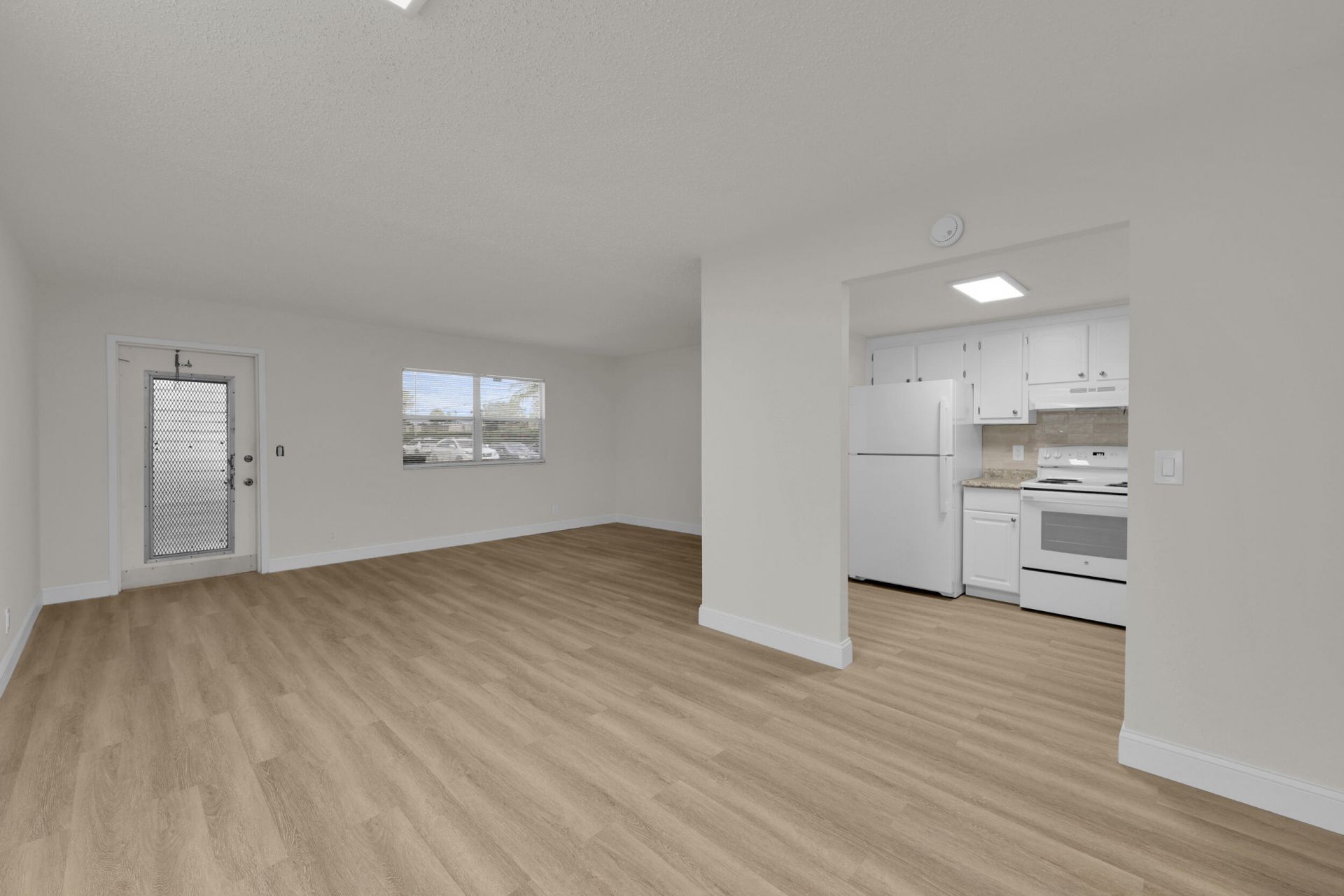 146 Saxony D, Unit 146, Delray Beach, FL 33446 Photo