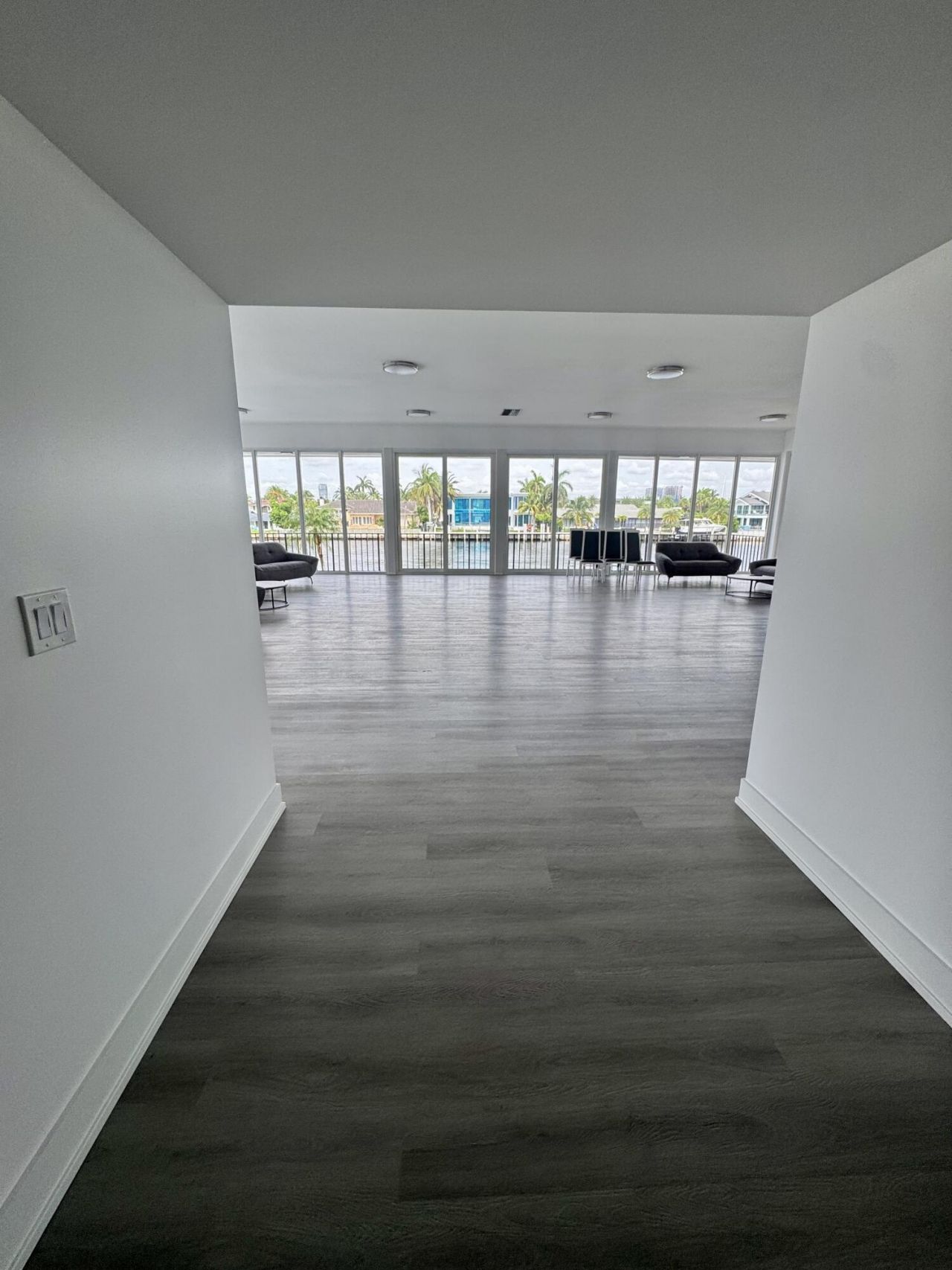 3113 S Ocean Drive, Unit 209, Hallandale Beach, FL 33009 Photo