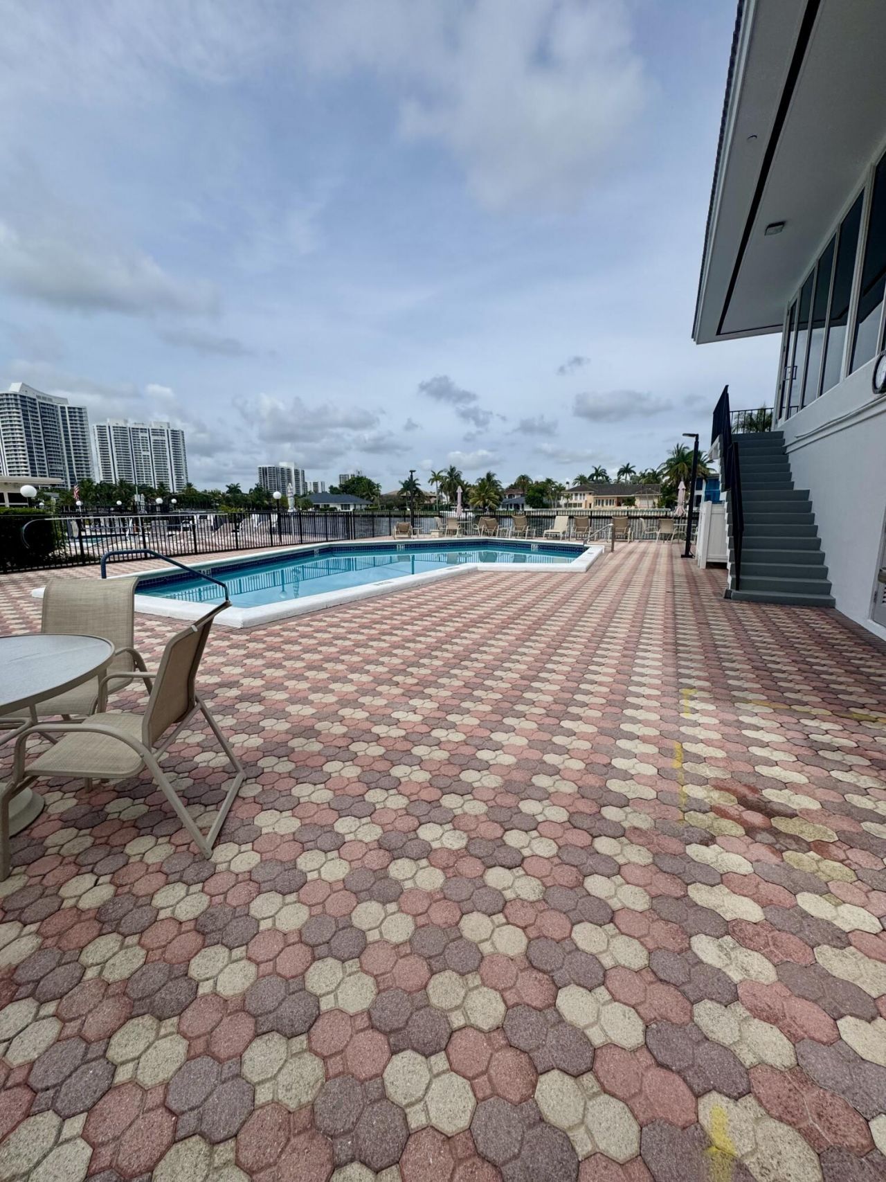 3113 S Ocean Drive, Unit 209, Hallandale Beach, FL 33009 Photo