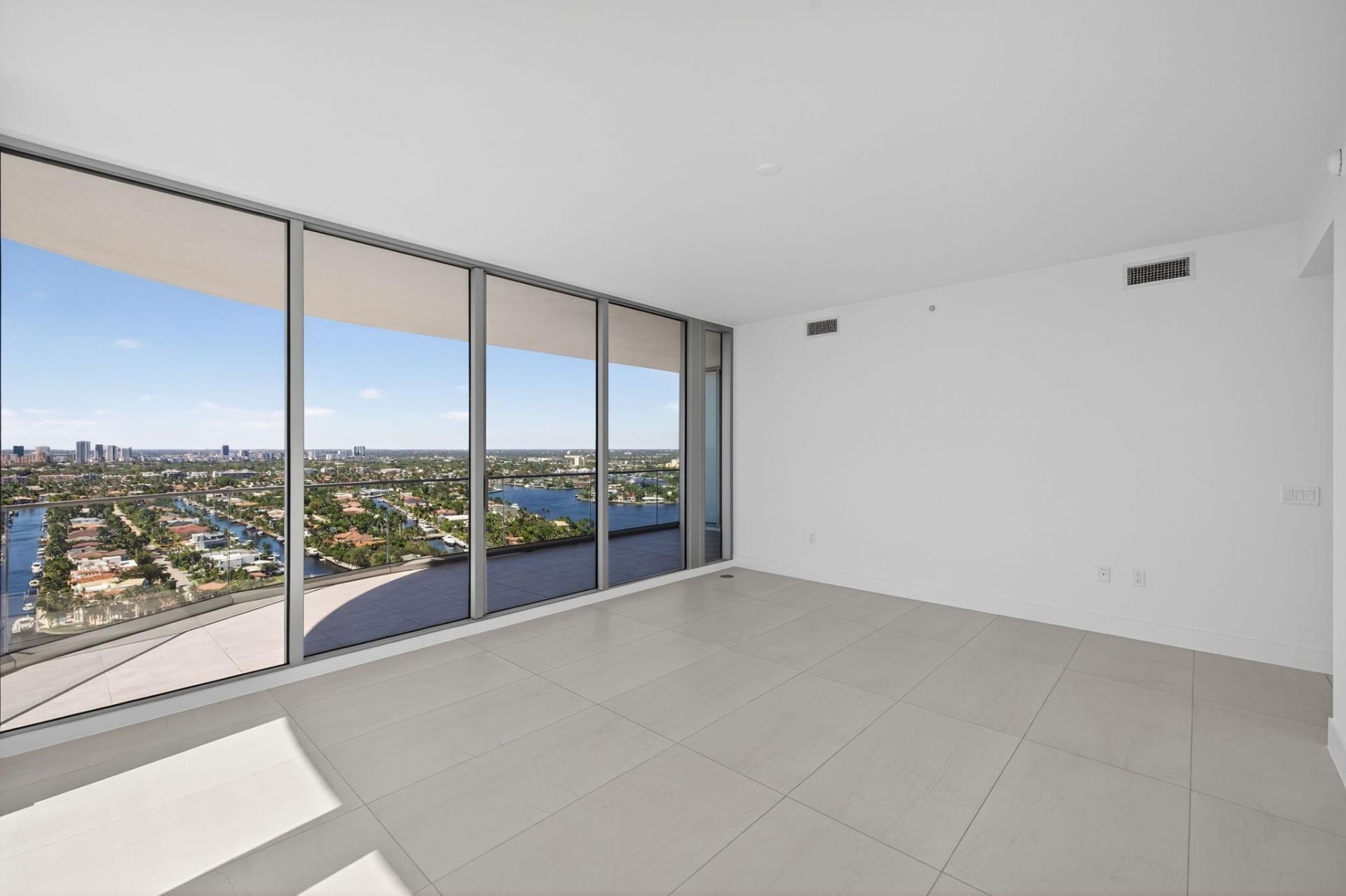 153 N Seabreeze Boulevard, Unit 2202-S, Fort Lauderdale, FL 33304 Photo