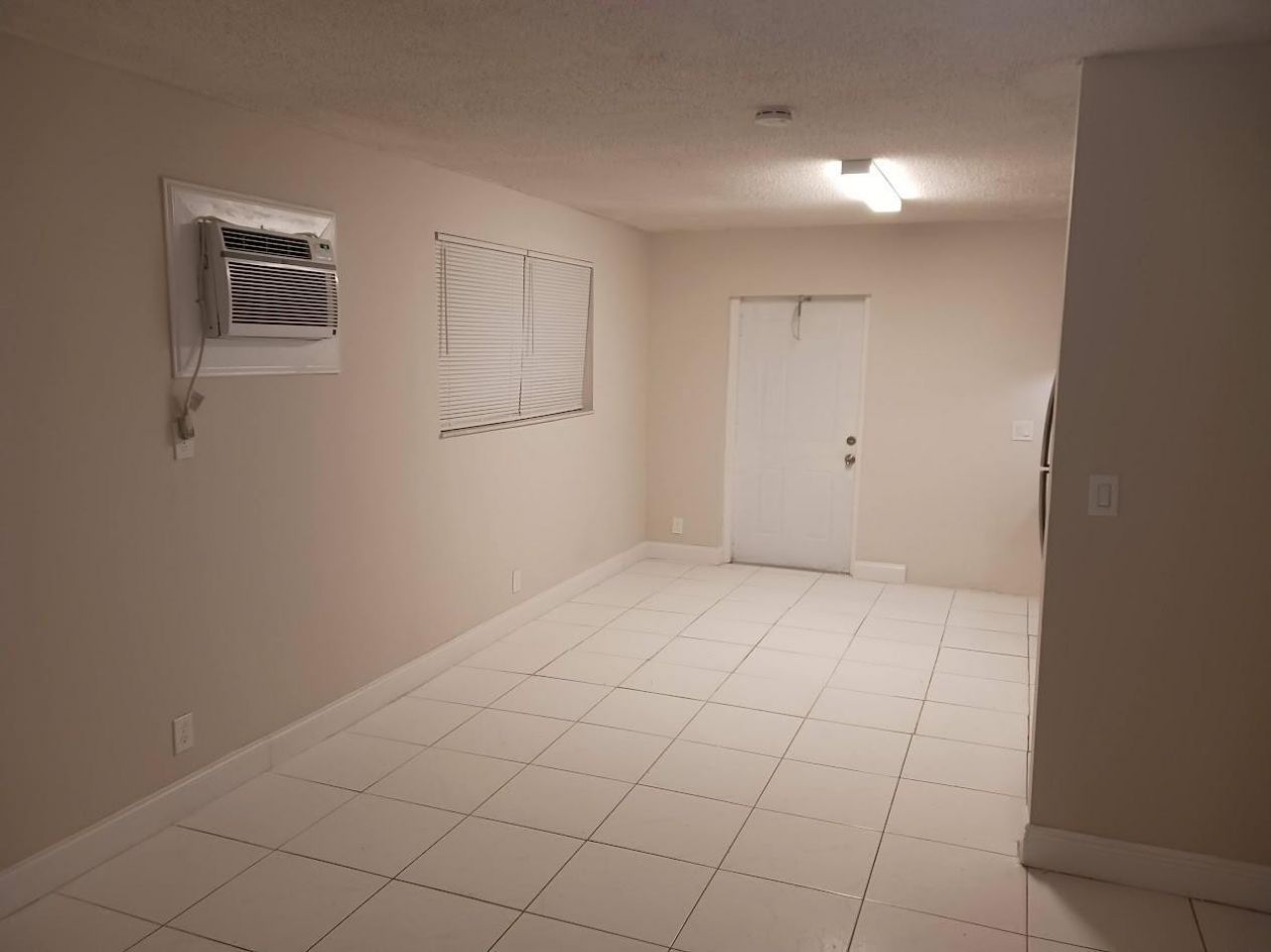 708 NW 6th Street, Hallandale Beach, FL 33009 Photo