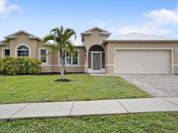 942 SW IDOL Avenue, Port St. Lucie, FL 34953