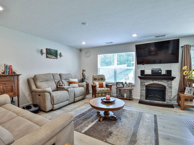 110 River Heights Drive, New Richmond, OH 45157 Photo 9