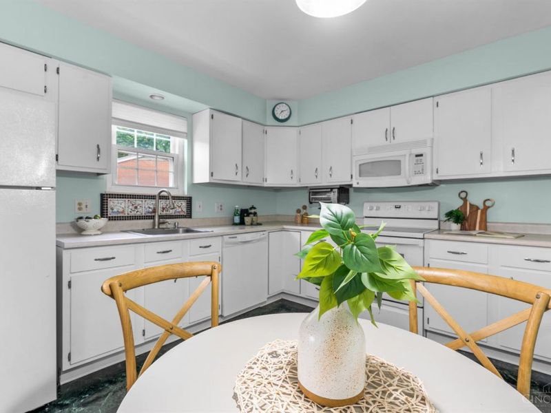 1810 Belle Meade Court, Cincinnati, OH 45230 Photo 17