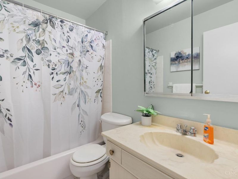 1810 Belle Meade Court, Cincinnati, OH 45230 Photo 25