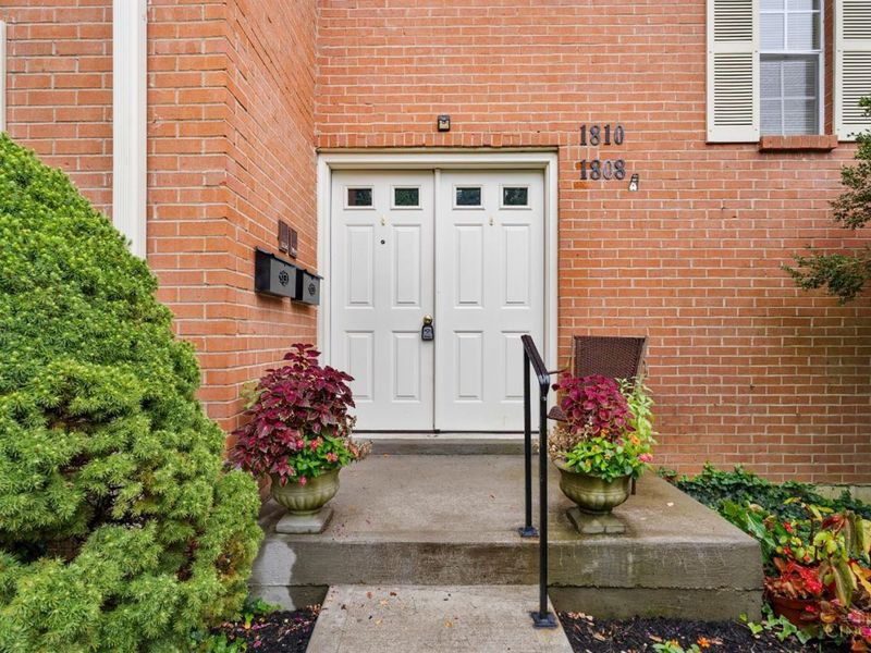 1810 Belle Meade Court, Cincinnati, OH 45230 Photo 4