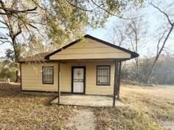 4210 Chennault Avenue, Jackson, MS 39209