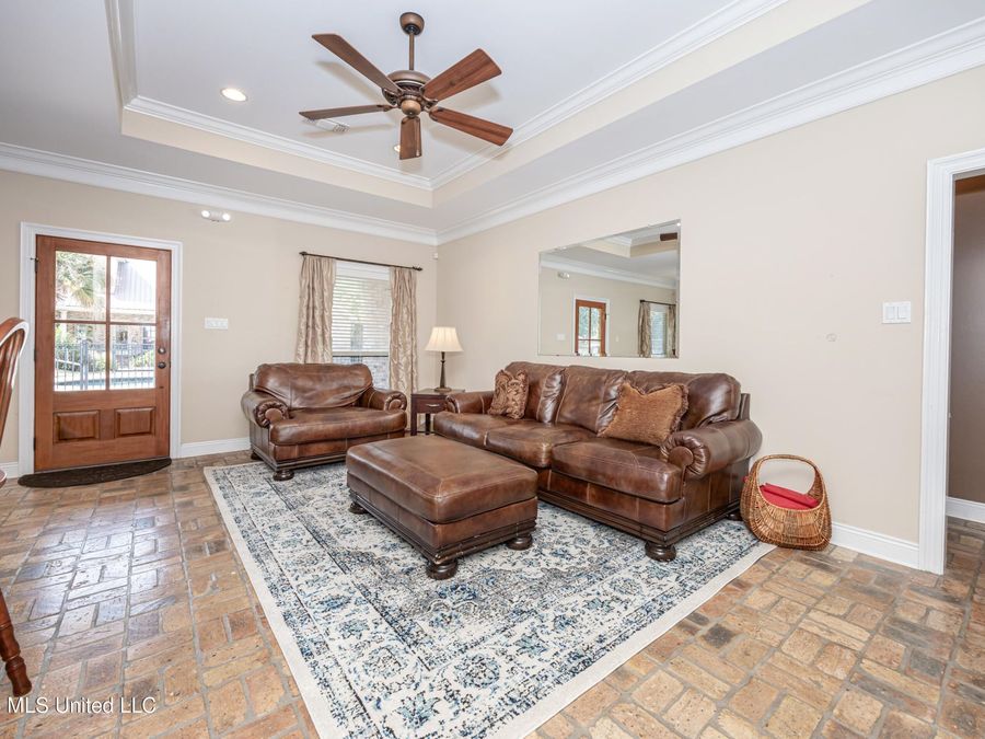 Property Image 118