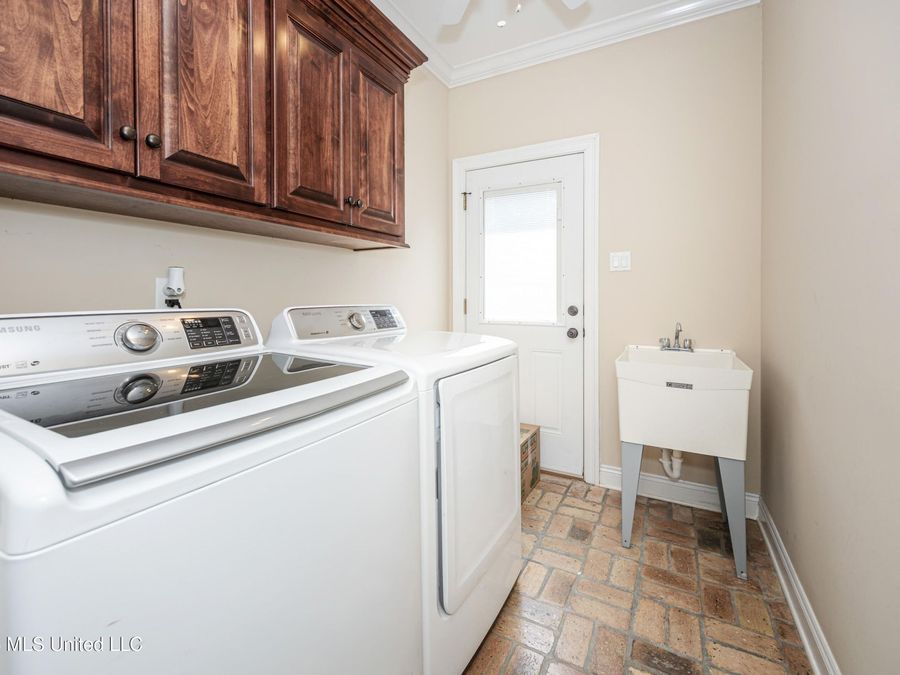 Property Image 123