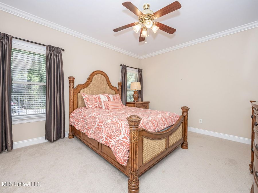 Property Image 128