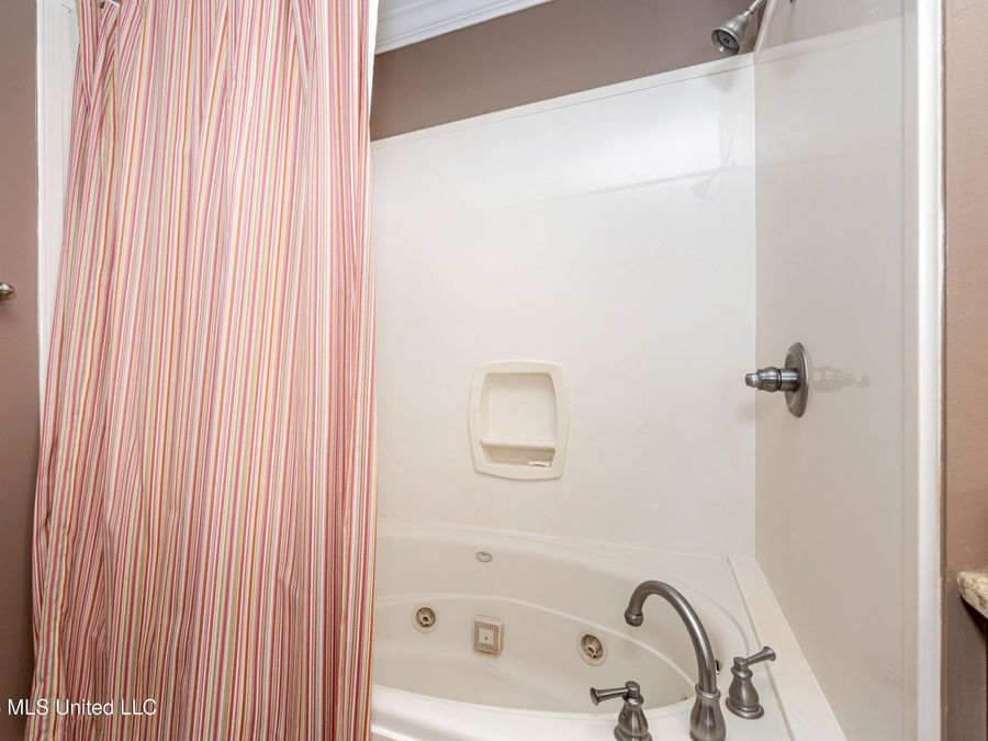 Property Image 140