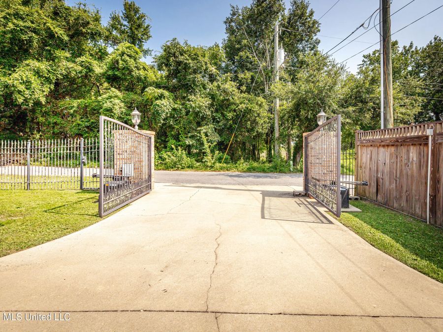 Property Image 142