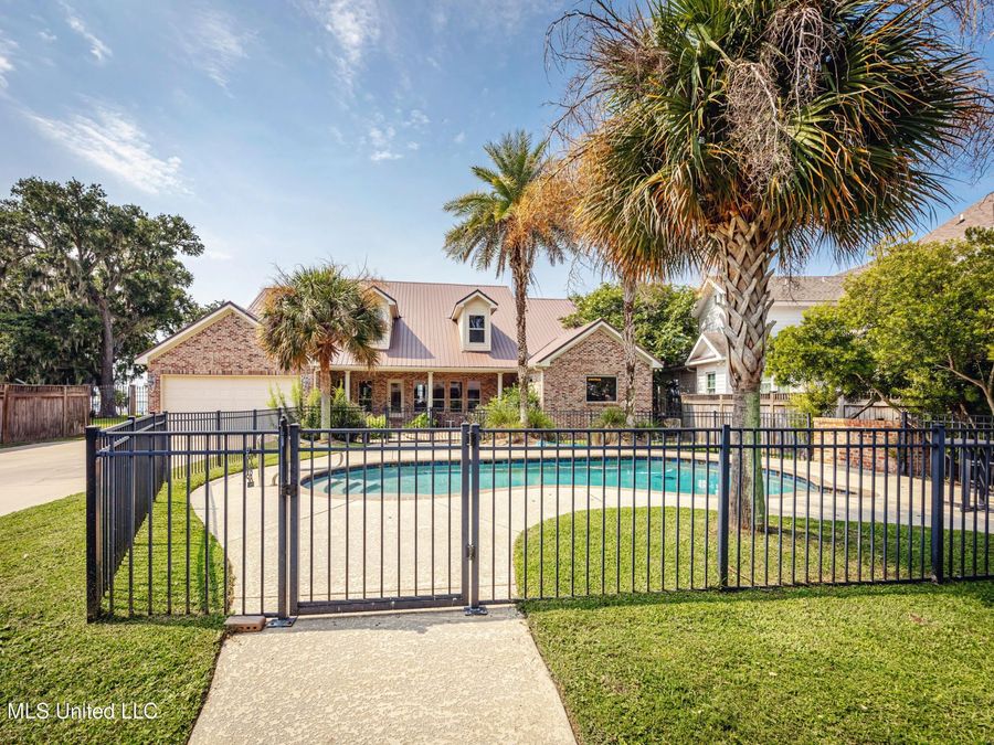 Property Image 8