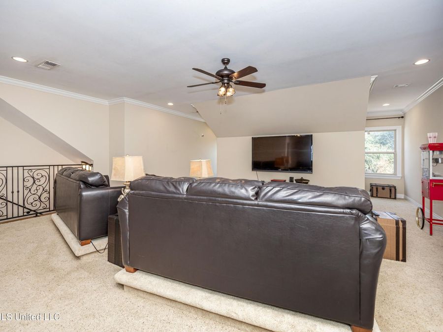 Property Image 76