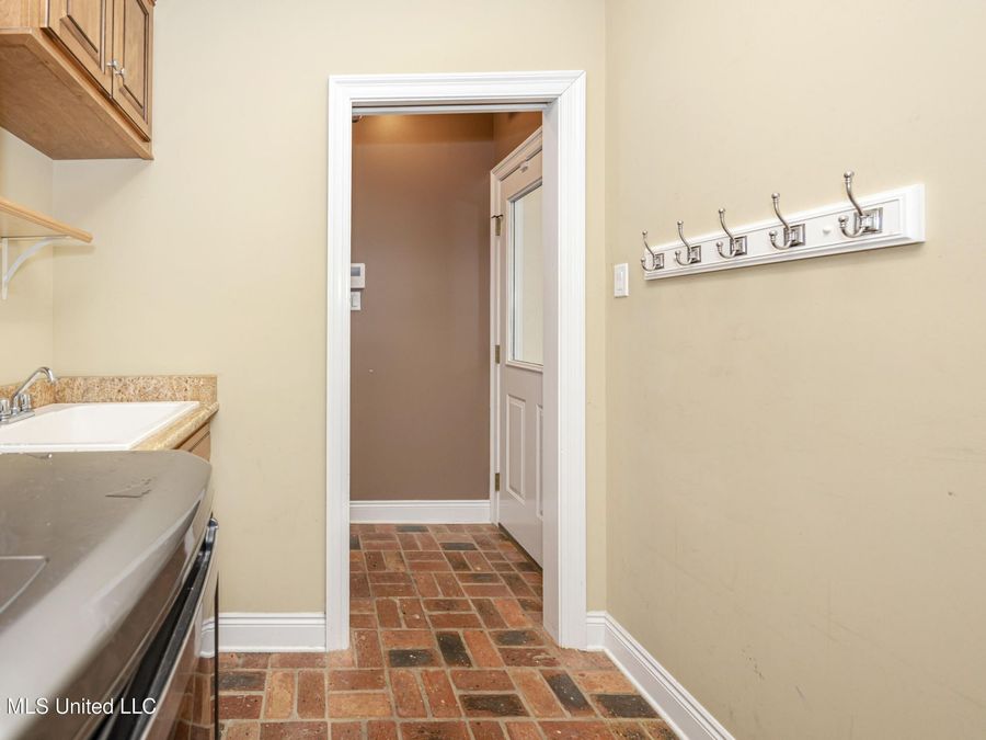 Property Image 96