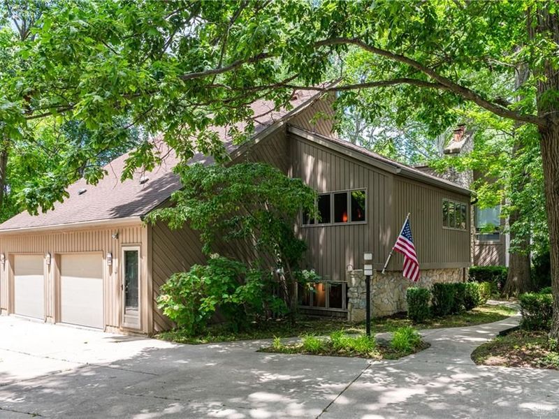 1055 Wilderness Bluff, Tipp City, OH 45371 Photo 2