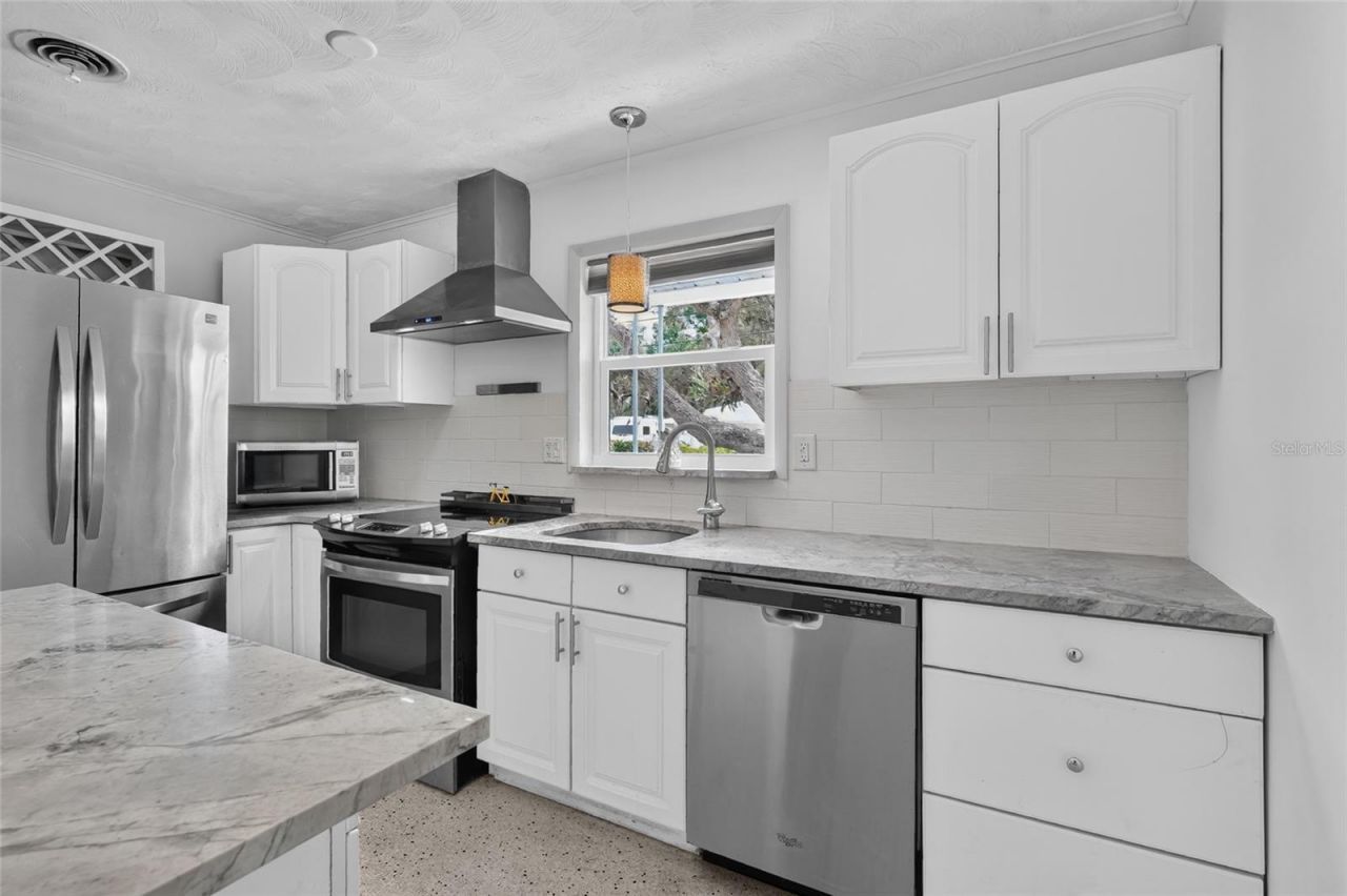 2709 Marlette Street, Sarasota, FL 34231 Photo
