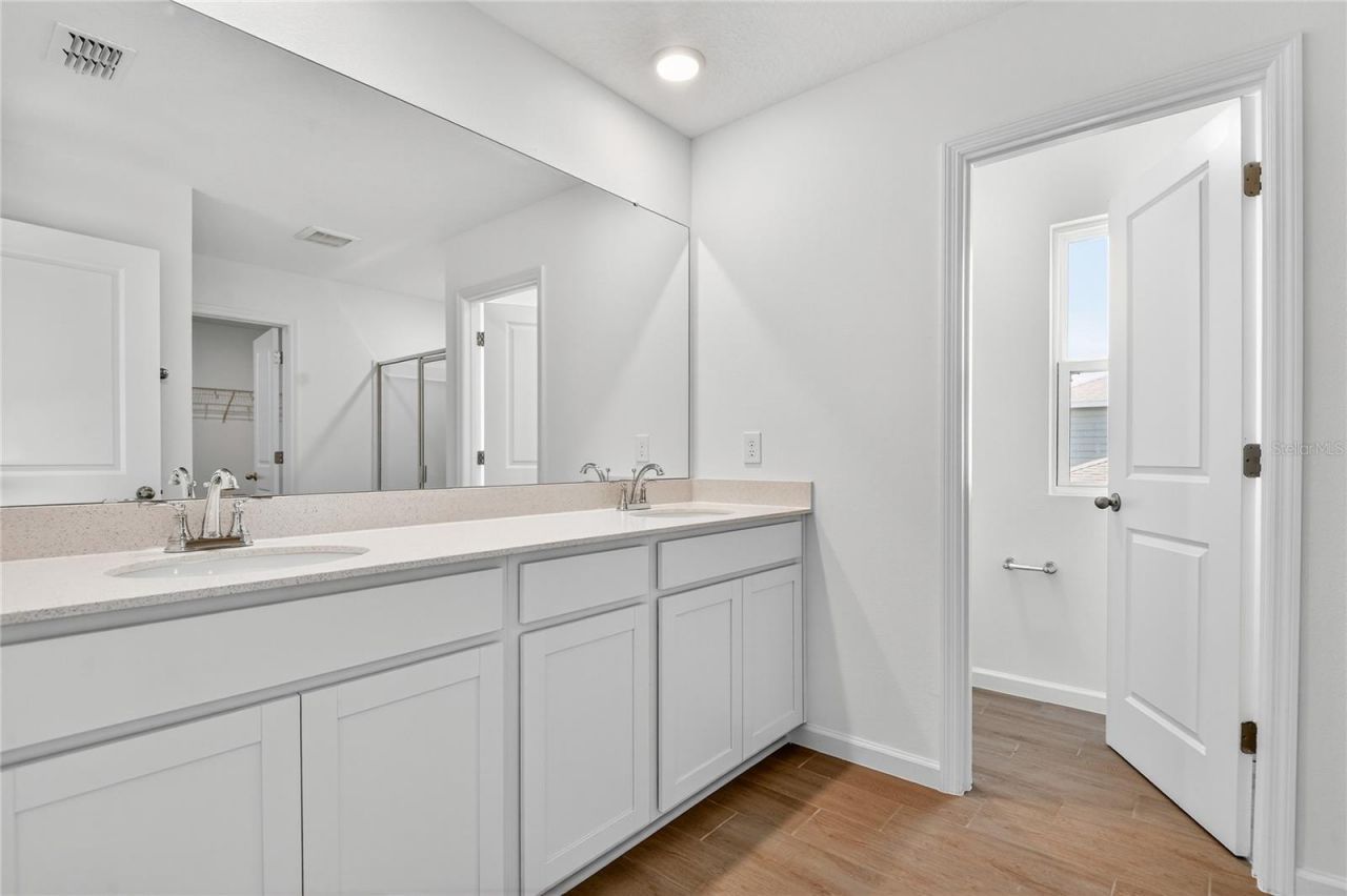 729 Lake Dell Avenue, Dundee, FL 33838 Photo