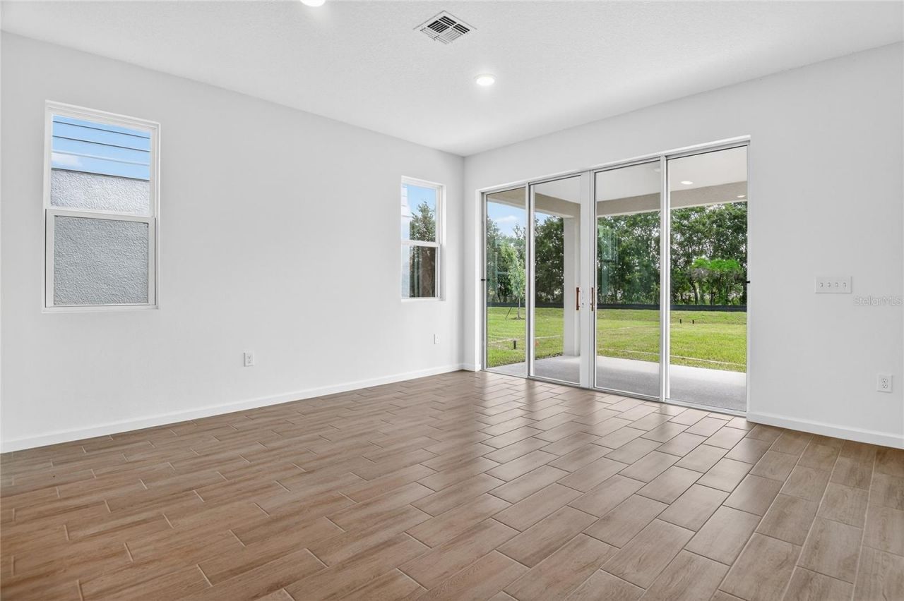 729 Lake Dell Avenue, Dundee, FL 33838 Photo