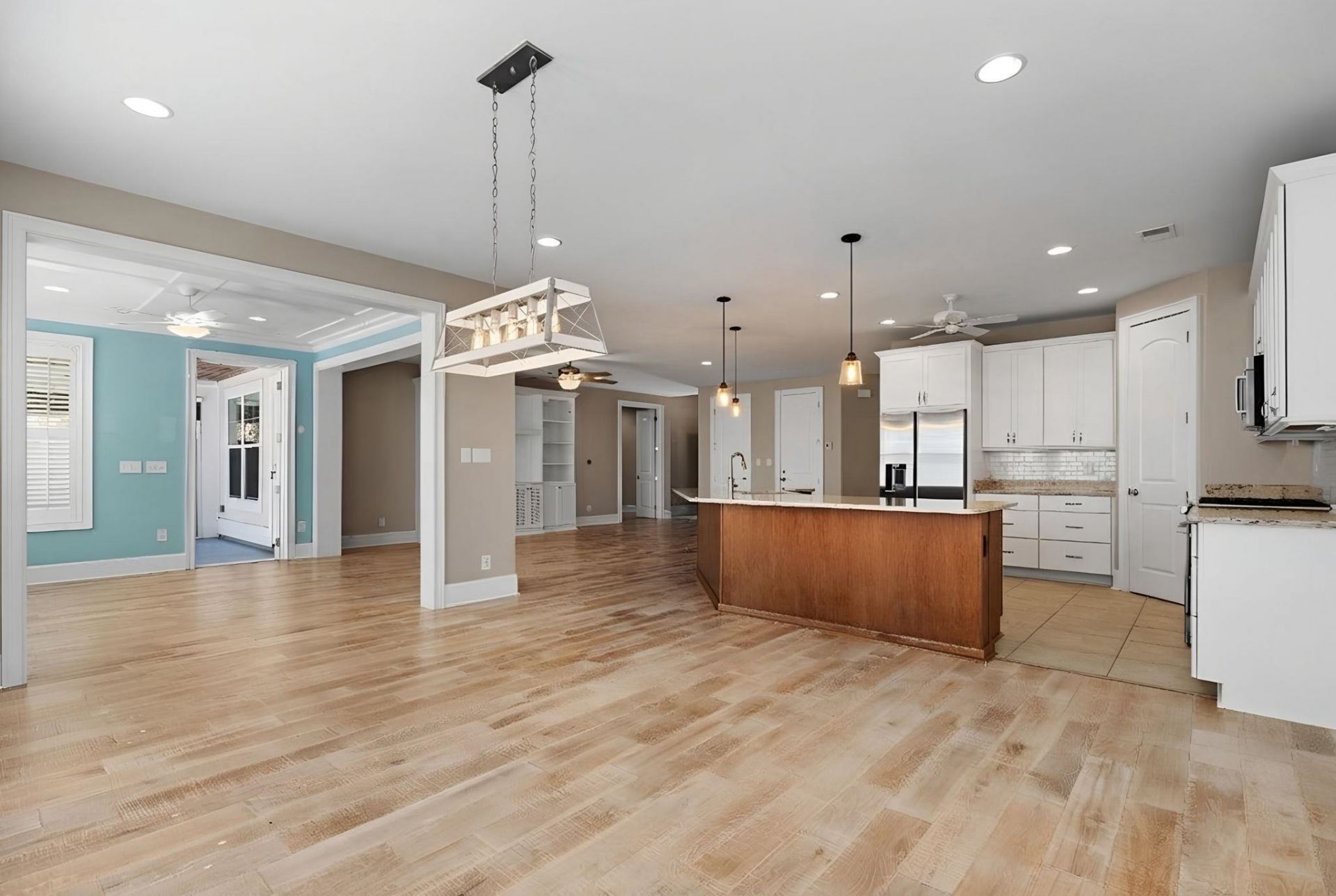 5915 Woodside Ave. Photo 12