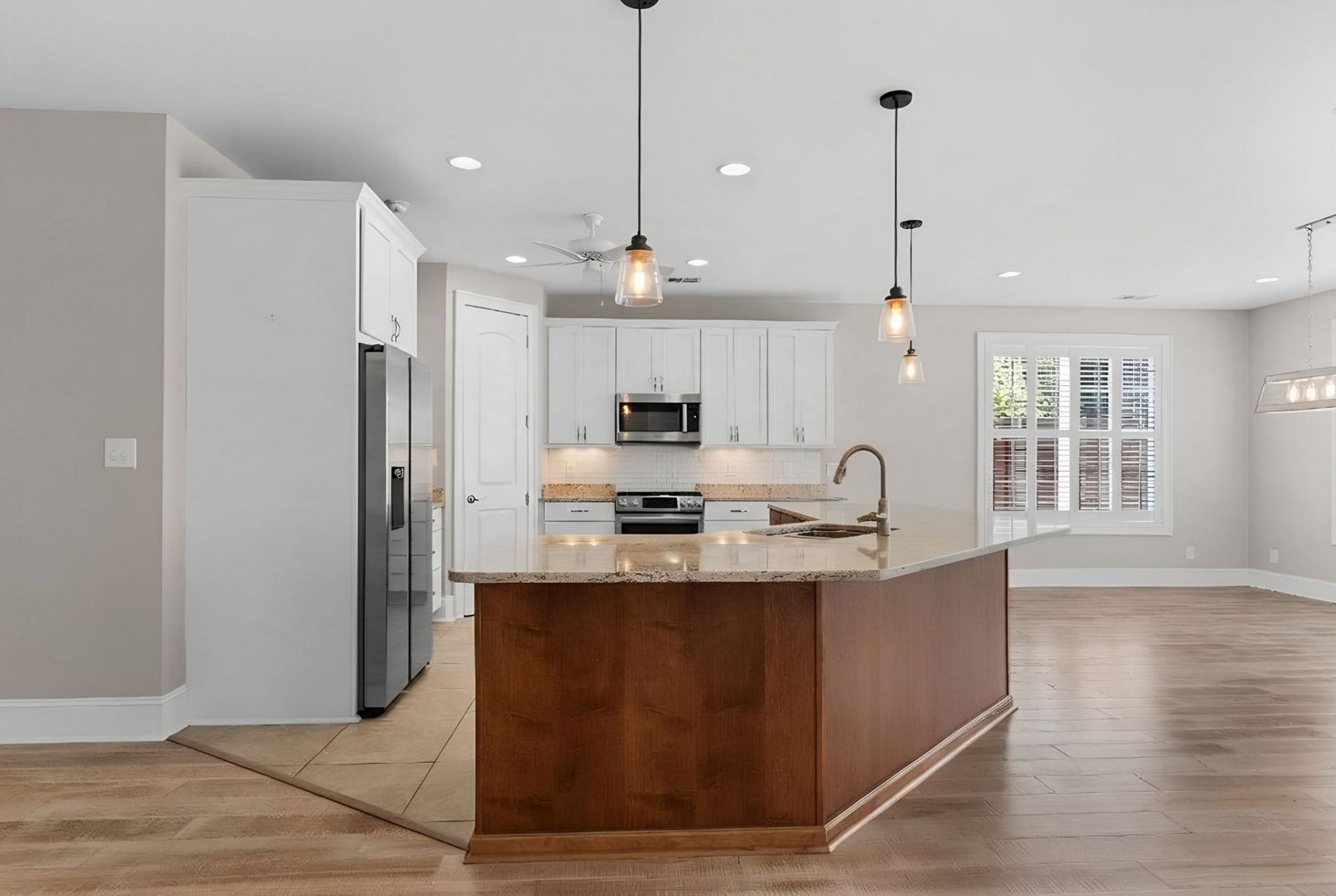 5915 Woodside Ave. Photo 13
