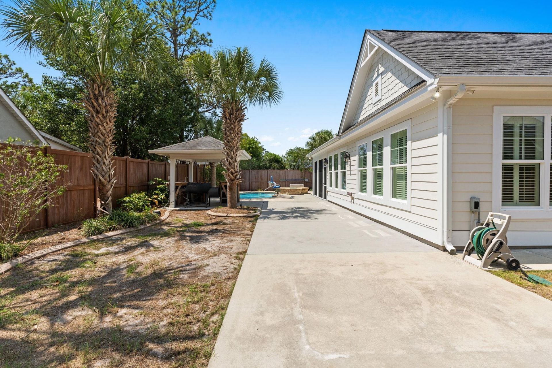 5915 Woodside Ave. Photo 45