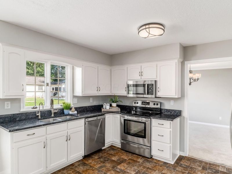 11298 Wyndham Circle , Pickerington, OH 43147 Photo 9