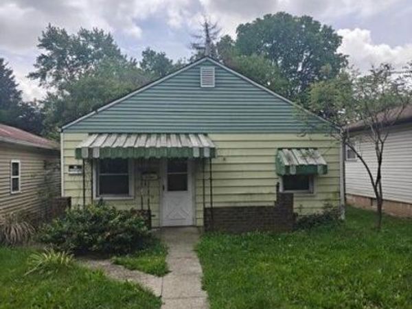 811 E Como Avenue , Columbus, OH 43224