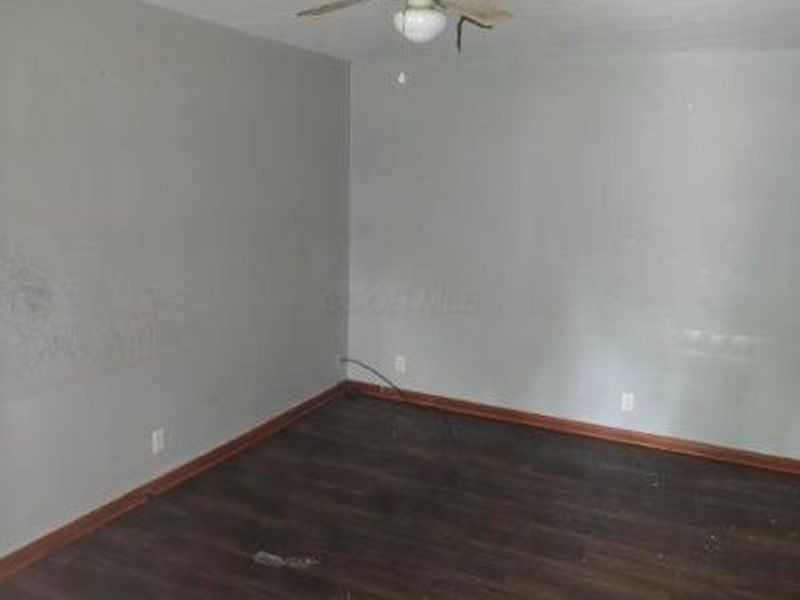 811 E Como Avenue , Columbus, OH 43224 Photo 2