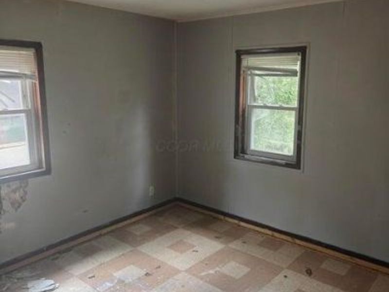 811 E Como Avenue , Columbus, OH 43224 Photo 9